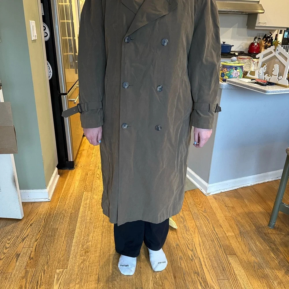 Brooks Brothers  Men’s Classic Trench Coat Size 42 Short